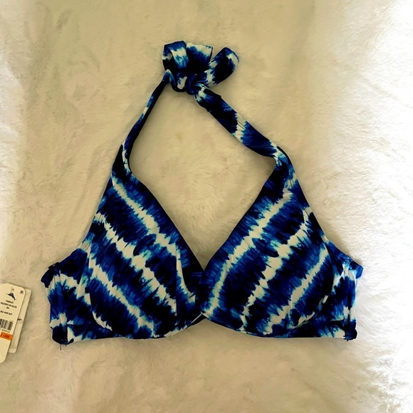 Tommy Bahama Other - 𝅺NWT Tommy Bahama size S-D/DD Color navy blue and white